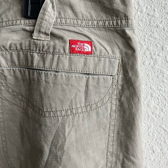 The North Face Women's Almatta Cropped Capri Khaki Pants Size 12 - Picture 11 of 12